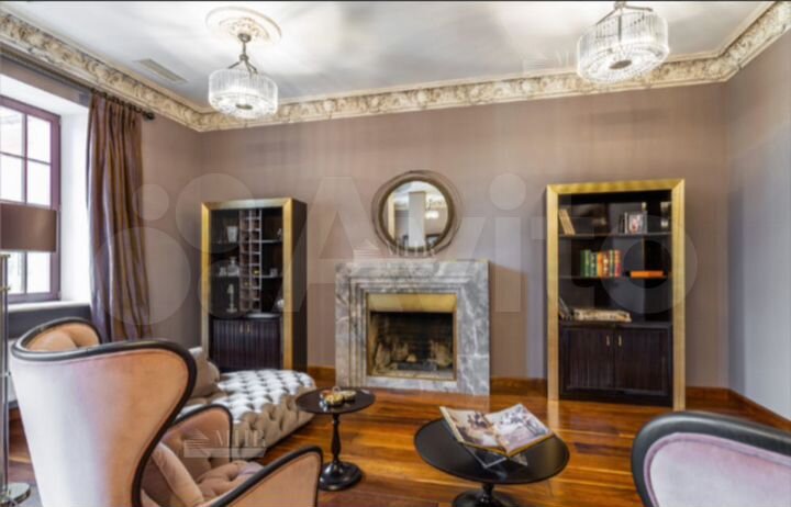 Дом 800 м² на участке 15 сот.