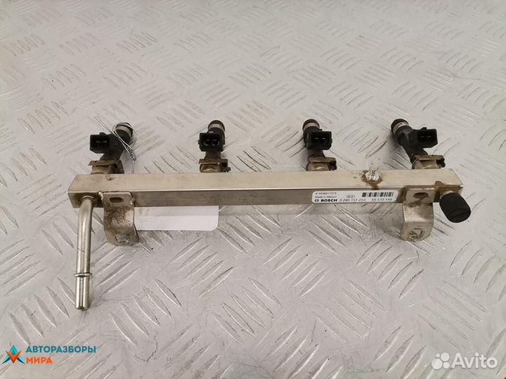 Форсунка Chevrolet Volt 2012 55565481