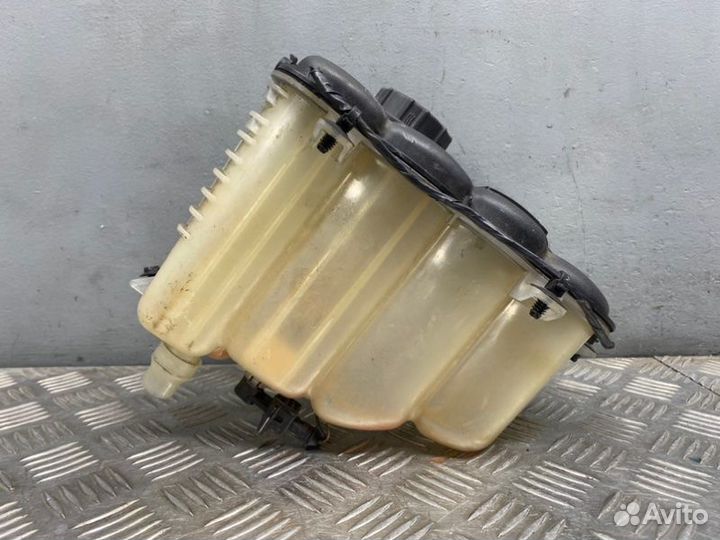 Бачок расширительный Jaguar Xe X760 2.0