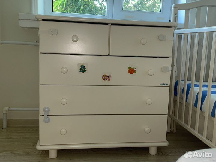 Пеленальный комод и кроватка Gandylyan