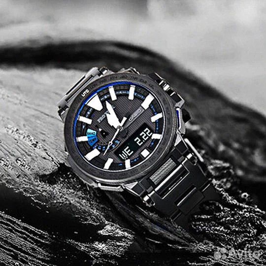 Мужские наручные часы casio PRO trex PRX-8000YT-1B