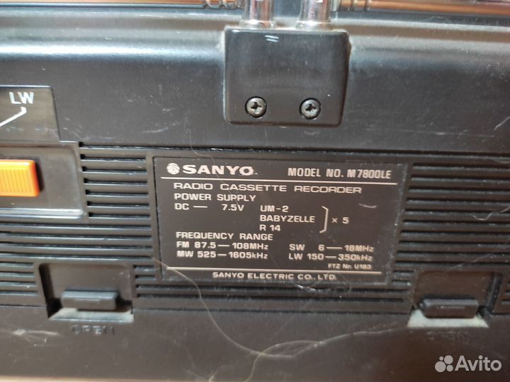 Магнитола Sanyo M7800LE