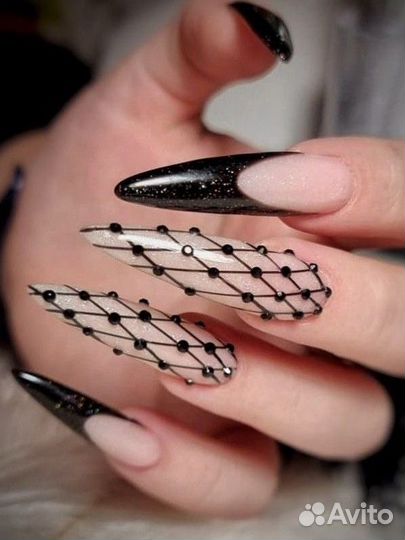 Маникюр. Педикюр