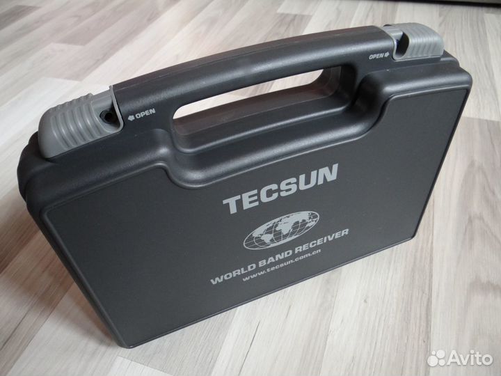 Радиоприемники Tecsun PL-880 (в кейсе). Новые