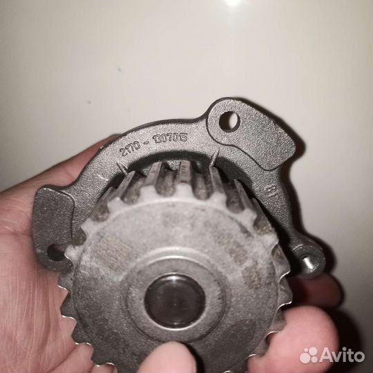 Водяной насос помпа