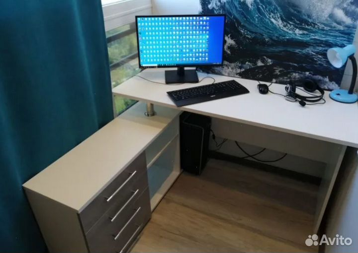 Стол письменный от производителя в наличии
