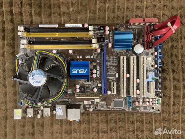 Материнская плата с процессором