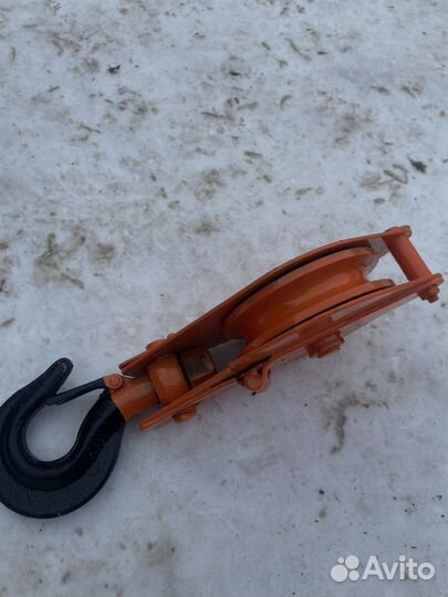 Крюк для лебедки манипулятор