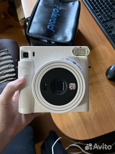 Компактный фотоаппарат instax square 1