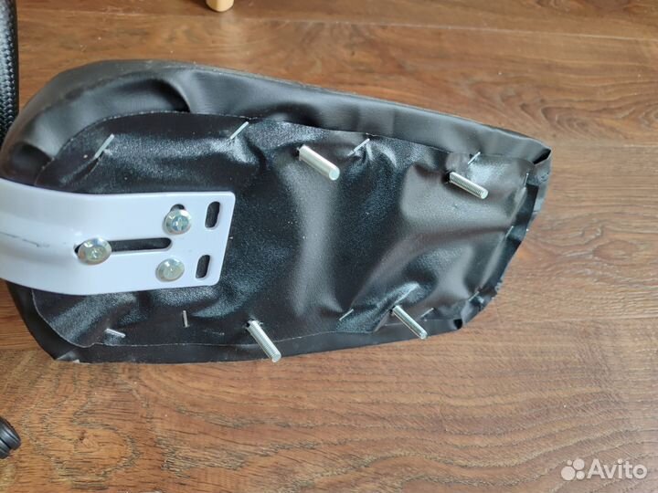 Сиденье на багажник велосипеда