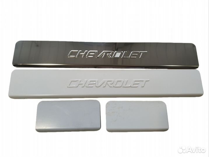Накладки на пороги Chevrolet Aveo T300 (с 2011)
