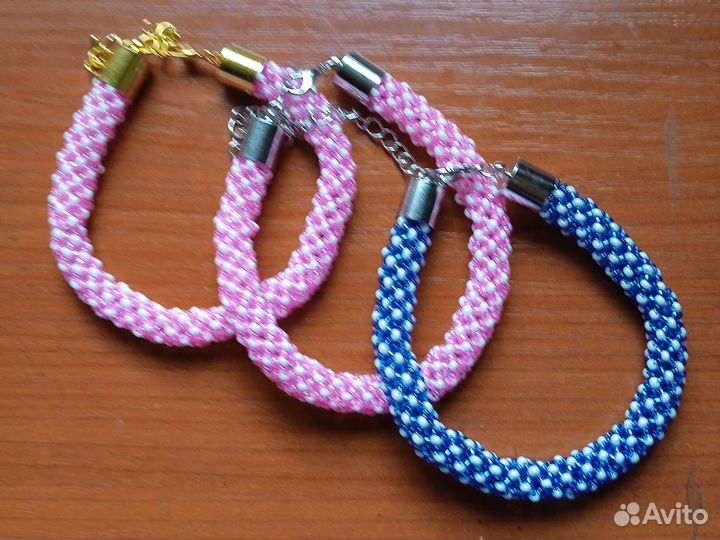 Браслет из бисера