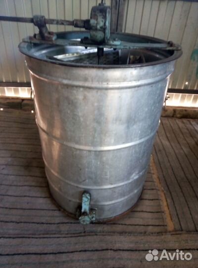 Медогонка 3 рамочная