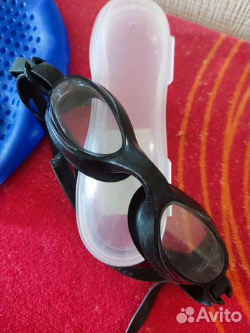Очки для плавания