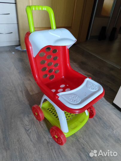 Коляска кукольная