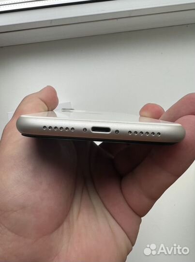 iPhone 11 64gb белый