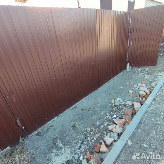 Ворота распашные с калиткой бу