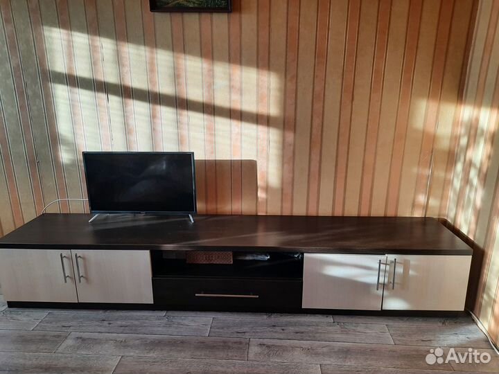 Тумба под телевизор