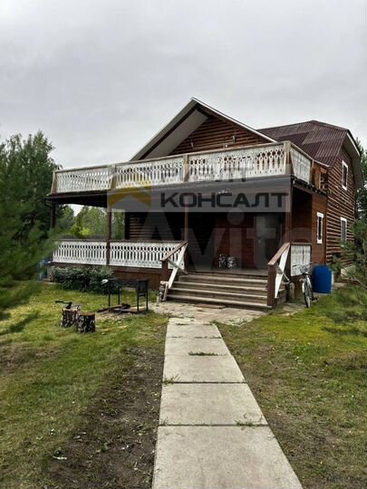 Дом 220 м² на участке 8 сот.