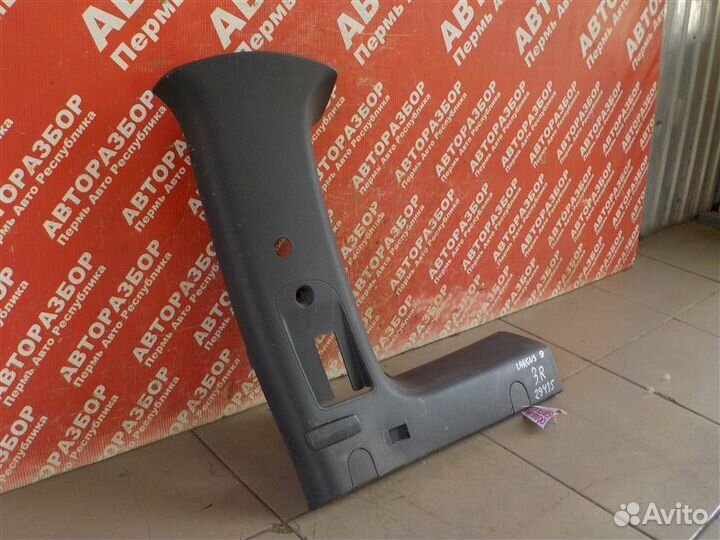 Обшивка багажника задняя правая LADA Largus