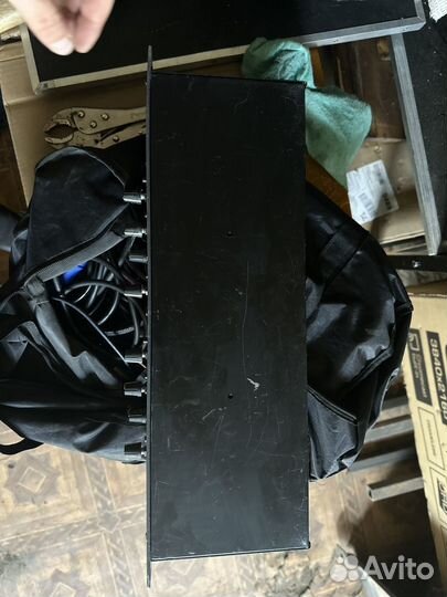 Акустический кроссовер DBX 223XL