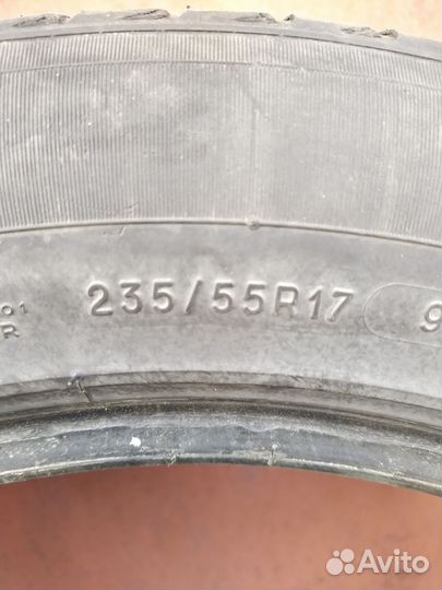 Michelin Latitude X-Ice 235/55 R17 99H