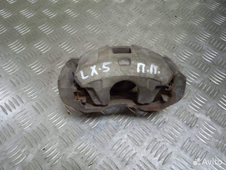 Суппорт передний правый Mitsubishi Lancer седан