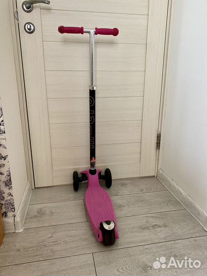 Самокат Maxi Micro