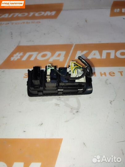 Кнопка антипробуксовочной системы Kia Optima 3