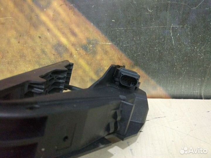 Педаль газа Bmw 325I E46 M54 2004