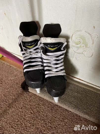 Коньки хоккейные ссм