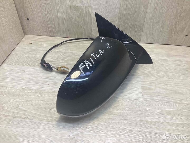 Зеркало правое Volkswagen Phaeton