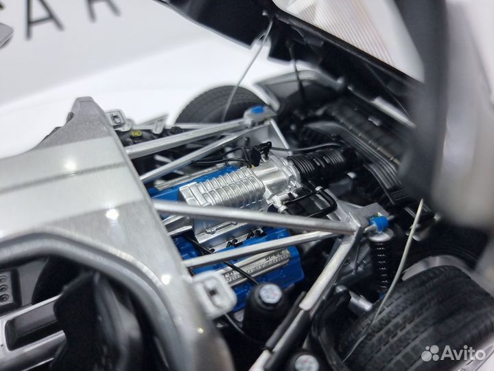 Модель ford GT 2004 1:18 аutоаrt