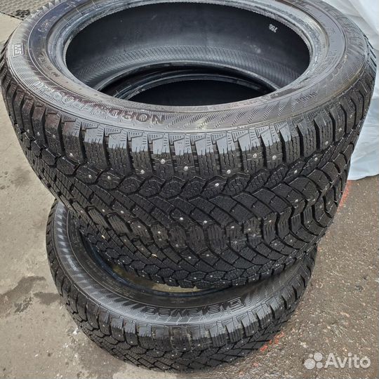 Gislaved Nord Frost 200 SUV 215/55 R18