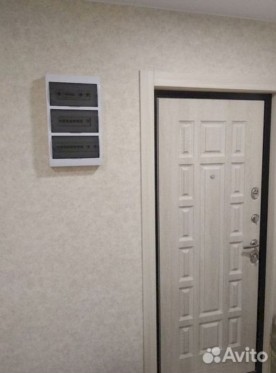 Дверь / дверь межкомнатная