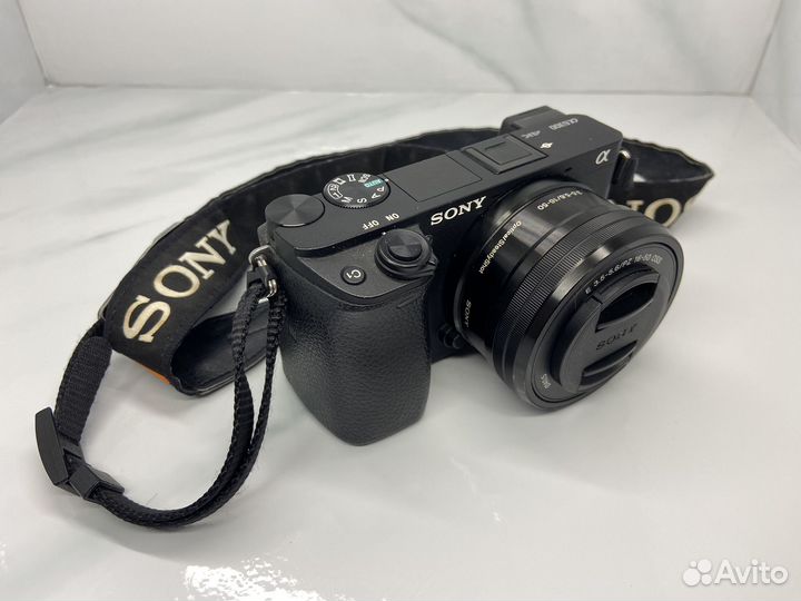 Sony A6300 + 16-50mm