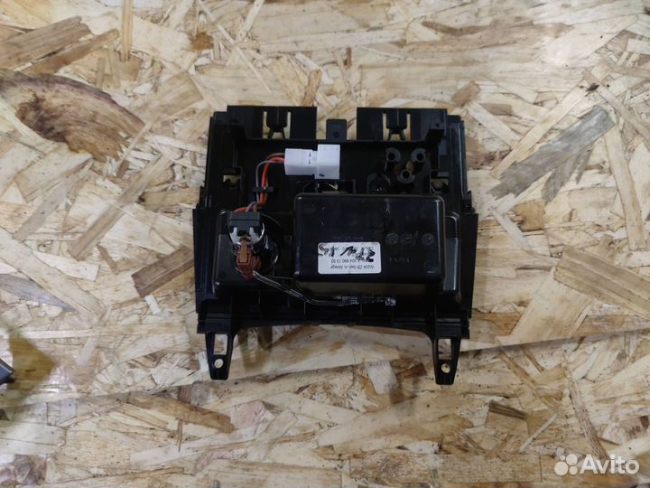 Пепельница Mercedes-Benz C-Класс W204/S204