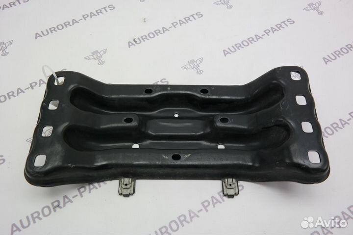 Траверса Mercedes E W213 2016