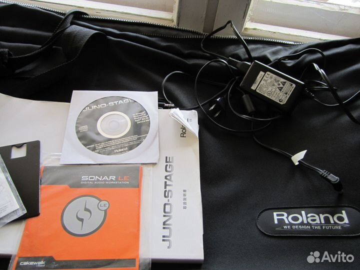 Roland Juno Stage 76 / Juno Gi