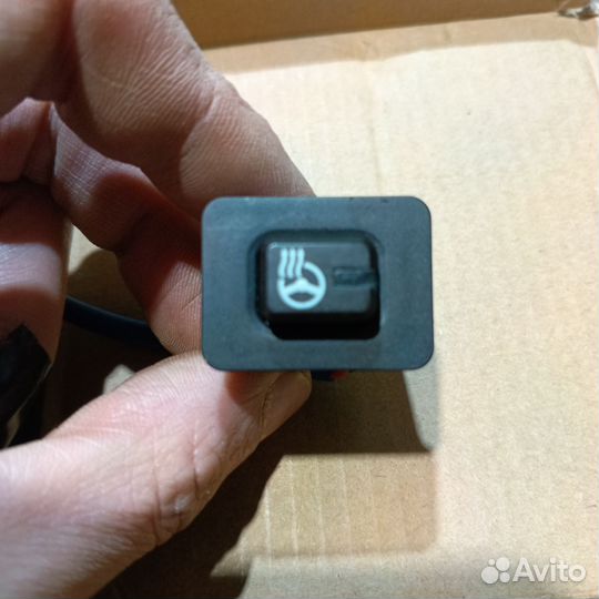 Кнопка для подогрева руля Киа спортаж 3