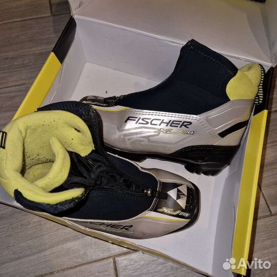 Лыжные ботинки fisher