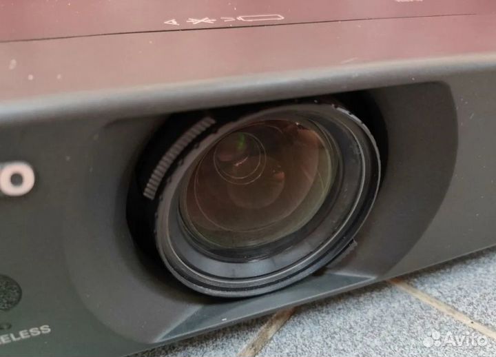 Проектор Sanyo PLC-WXU30