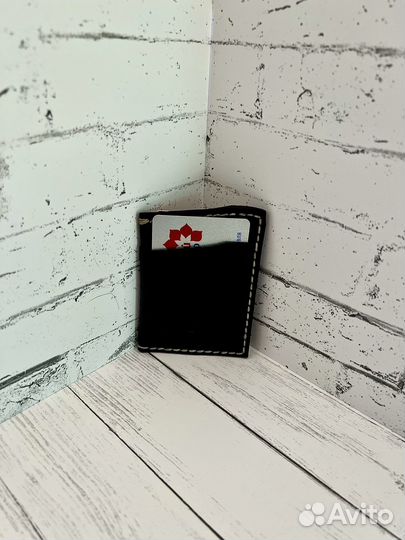 Продам кожаный картхолдер