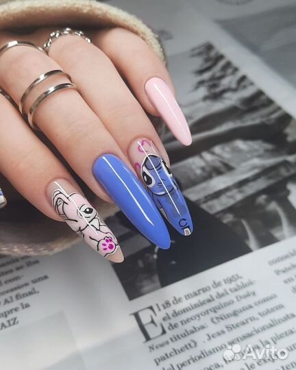 Маникюр и Наращивание ногтей в Салоне