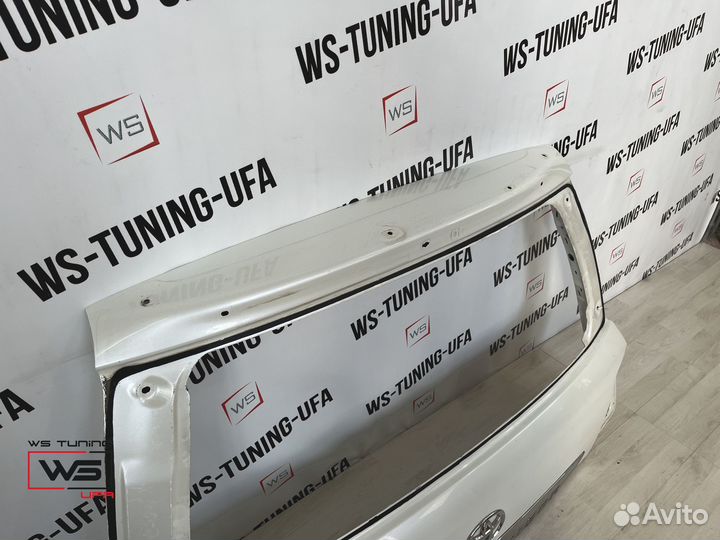Крышка багажника Toyota land cruiser 200 UP22