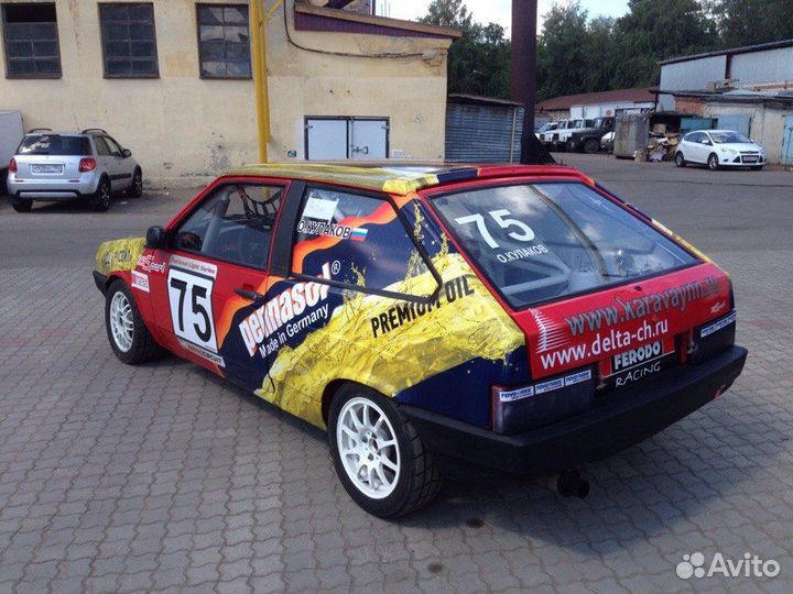 Оклейка авто плёнкой, брендирование авто