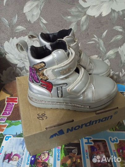 Ботинки детские 27