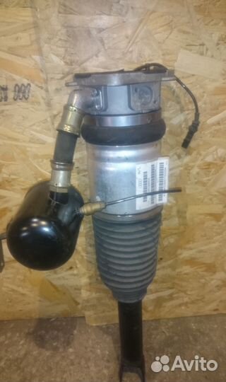 Пневмобалон задний стойка 4E0616001 Ауди А8 Д3