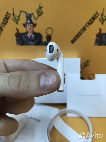 Apple AirPods 2