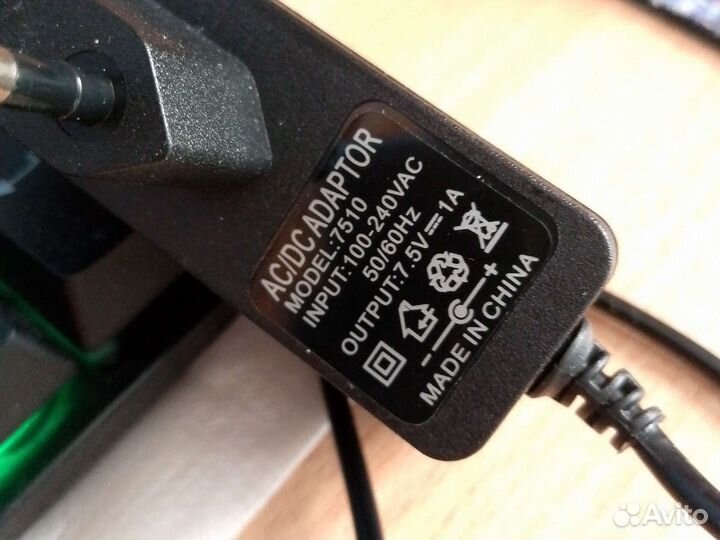 Блок питания новый 7.5v 1a